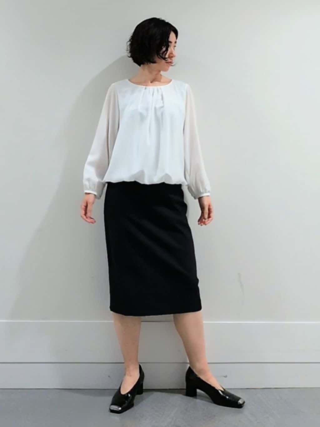 ミズタさんの「UNTITLED｜【洗える/お仕事スーツ】ドライメランジ カラーレスジャケット」を使ったコーディネート