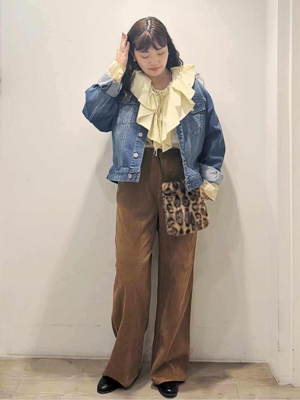 sumicaさんの「OPAQUE.CLIP｜コーデュロイワイドパンツ【洗濯機OK】」を使ったコーディネート