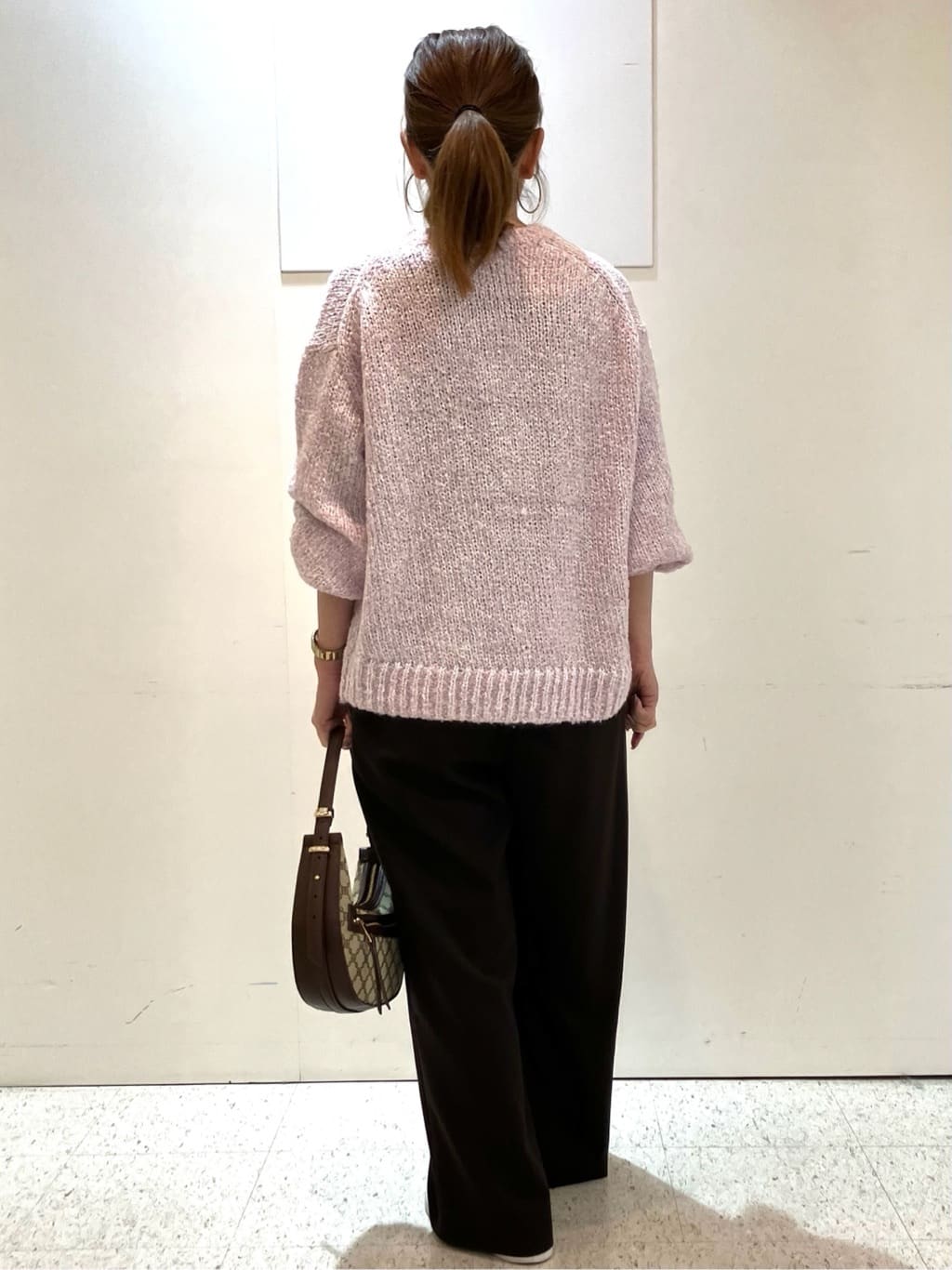 kozuさんの「Reflect｜【一枚で着映え◎／ゆったり着られるワンサイズ】スパンコール&times;ラメニット」を使ったコーディネート