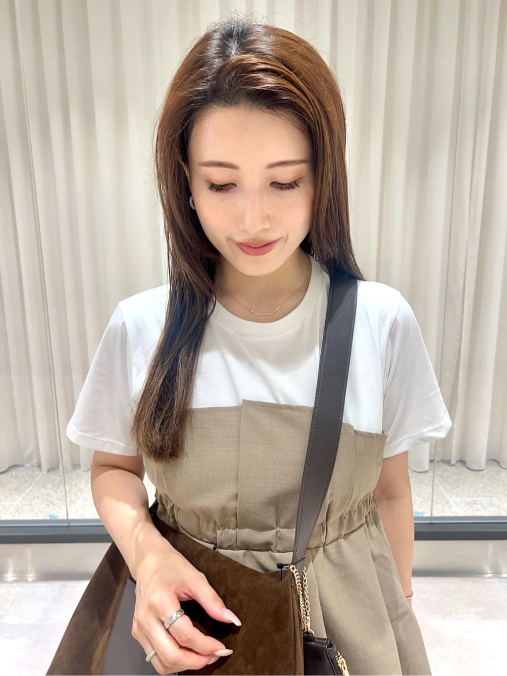 maiさんの「OPAQUE.CLIP｜タックビスチェドッキングカットソー【洗濯機洗い可】」を使ったコーディネート