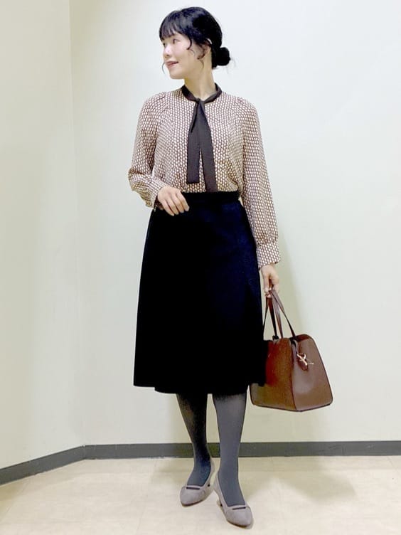  beni_gingerさんの「Reflect｜【レイヤードに◎】ボウタイプリントブラウス」を使ったコーディネート
