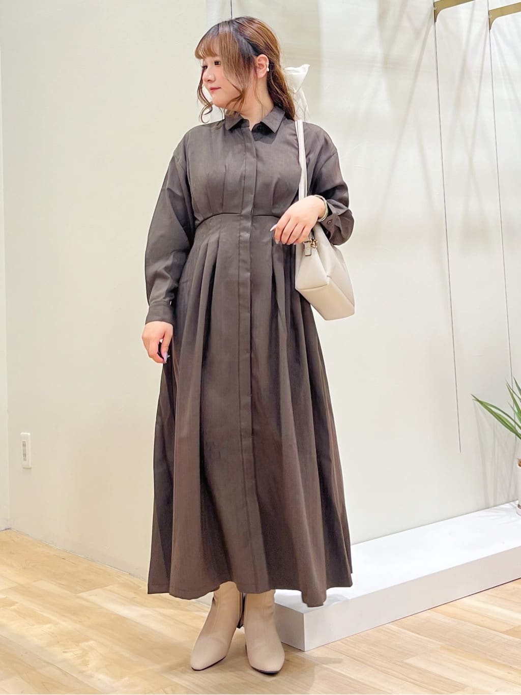 みことさんの「grove｜品よくまとう、大人のシャツワンピース」を使ったコーディネート