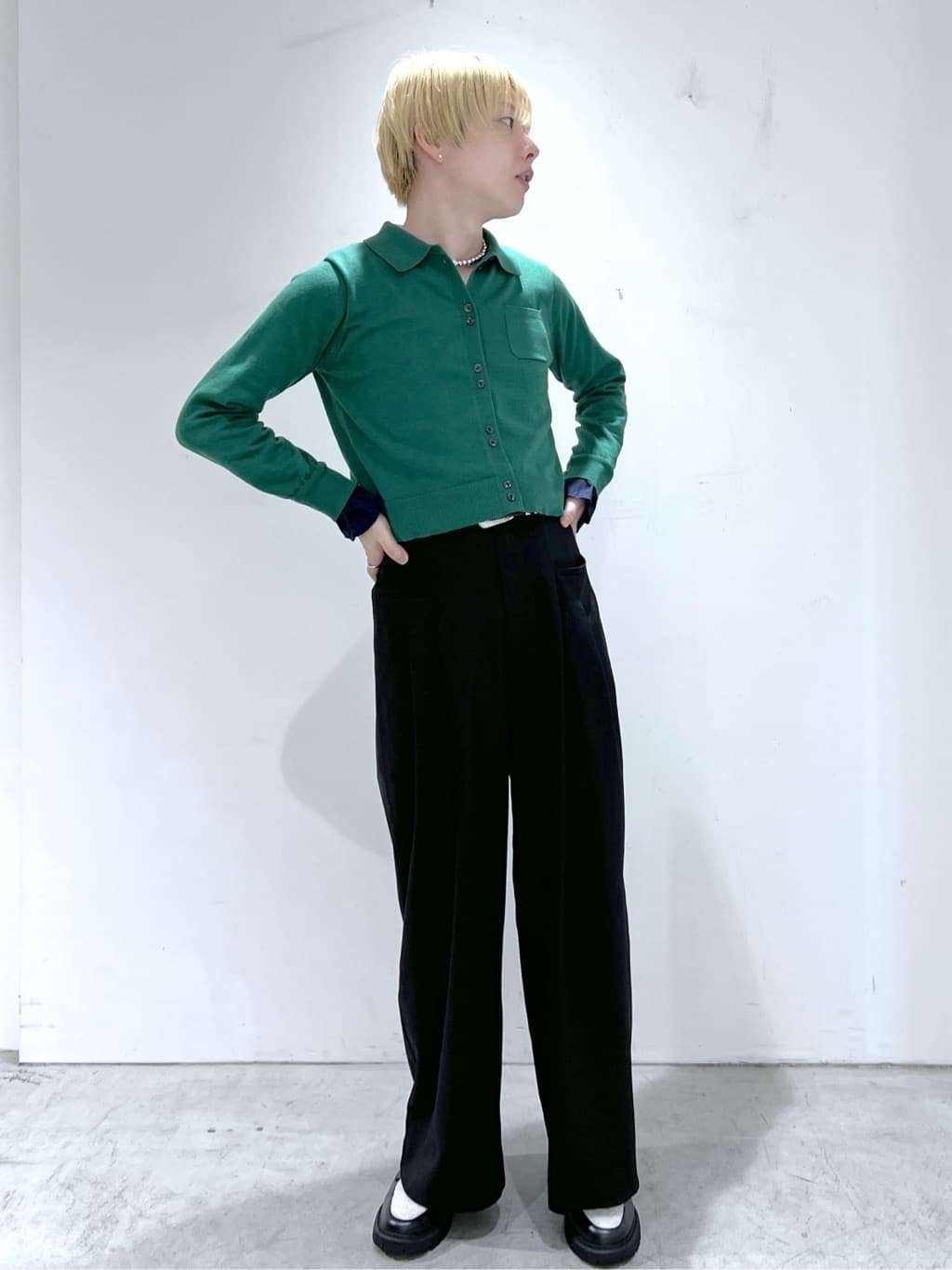 JINさんの「OPAQUE.CLIP｜タックデザインワイドパンツ【洗濯機OK】」を使ったコーディネート