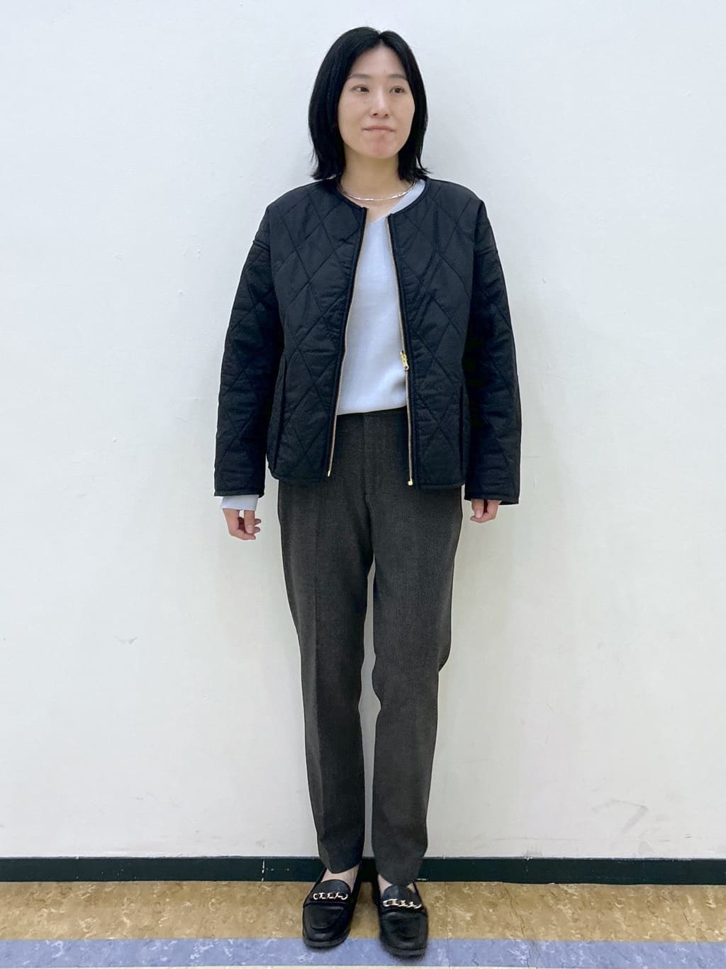 su.さんの「index｜ウォームストレッチテーパードパンツ【洗濯機OK／防シワ／吸湿発熱】《XS～3L》」を使ったコーディネート