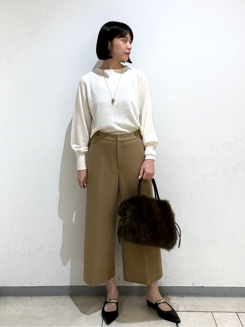 Itoさんの「UNTITLED｜【8色展開／コンパクト丈】レーヨン混 コクーンニット」を使ったコーディネート