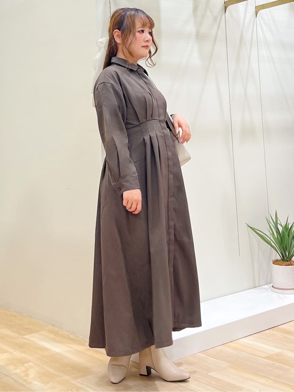 みことさんの「grove｜品よくまとう、大人のシャツワンピース」を使ったコーディネート