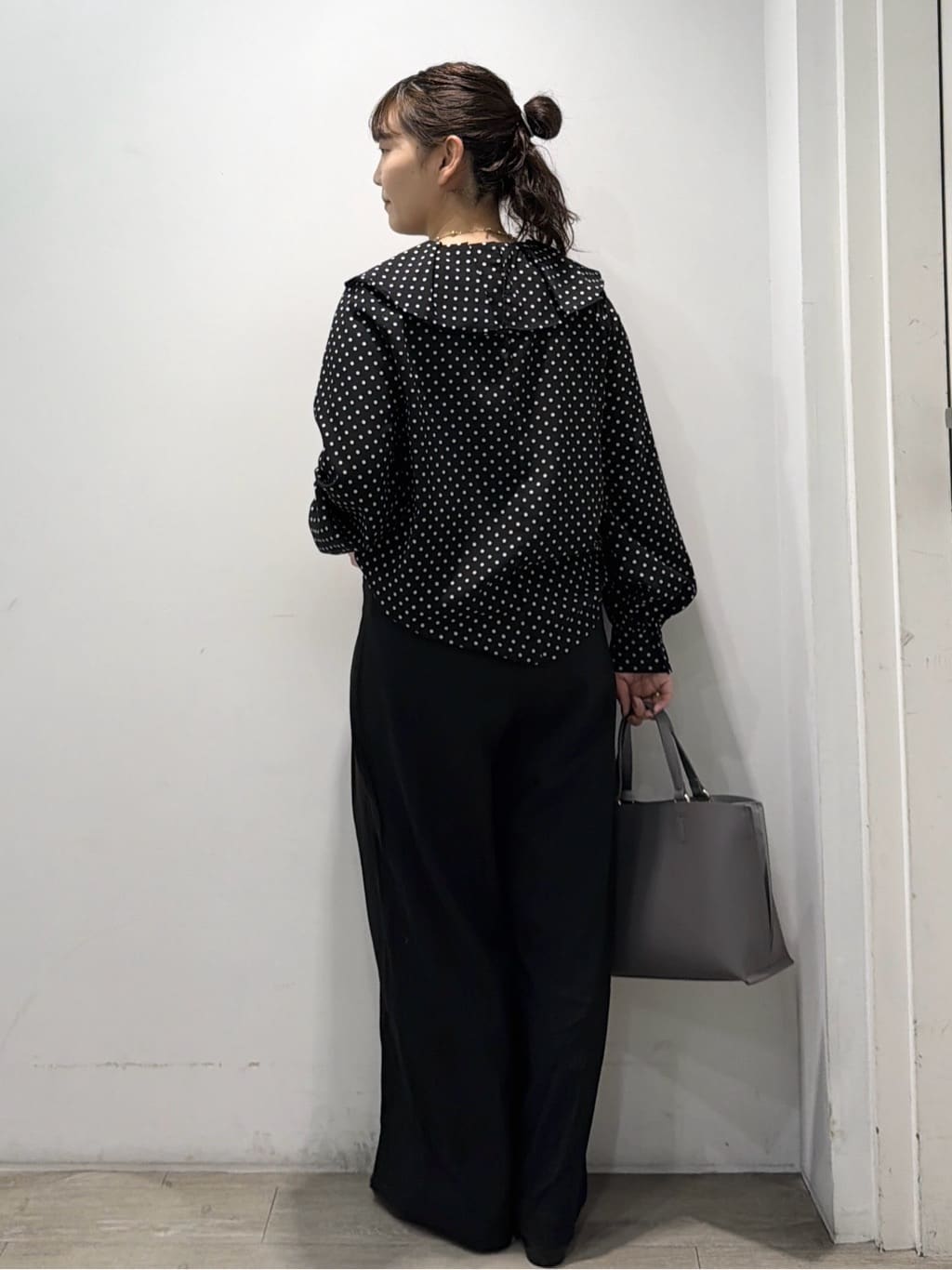 sumicaさんの「OPAQUE.CLIP｜タックデザインワイドパンツ【洗濯機OK】」を使ったコーディネート