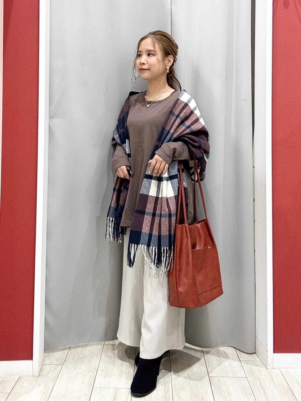 shioさんの「SHOO･LA･RUE｜【洗濯機可/S-LL/体型カバー】異素材きりかえ Aラインニット」を使ったコーディネート
