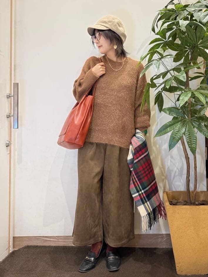 misakiさんの「SHOO･LA･RUE｜【S-LL/ゆったり】ふわふわシャギー 大人レディなニット」を使ったコーディネート