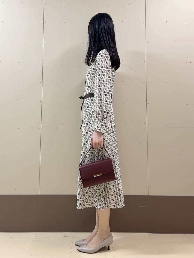 sechiさんの「UNTITLED｜【ウエストリボン/前開きボタン/レトロモダン】チェーン柄フレアワンピース」を使ったコーディネート