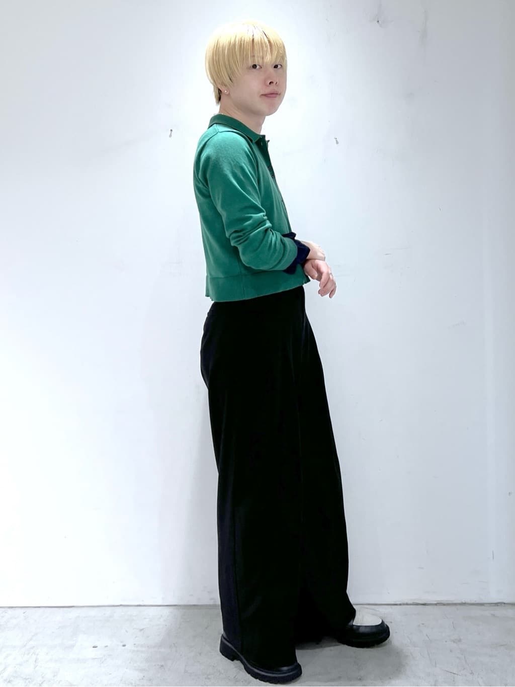 JINさんの「OPAQUE.CLIP｜タックデザインワイドパンツ【洗濯機OK】」を使ったコーディネート
