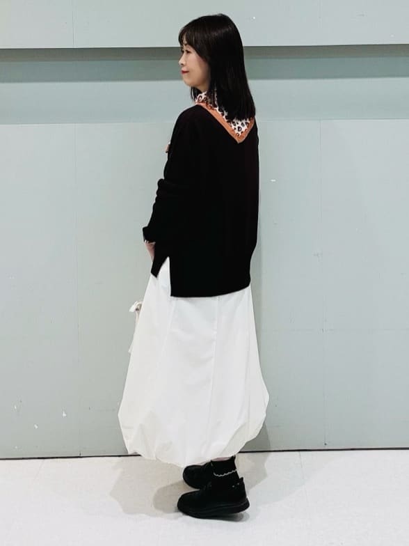 makiさんの「UNTITLED｜【8色展開/体型カバー】魅せるタイムレスニット」を使ったコーディネート