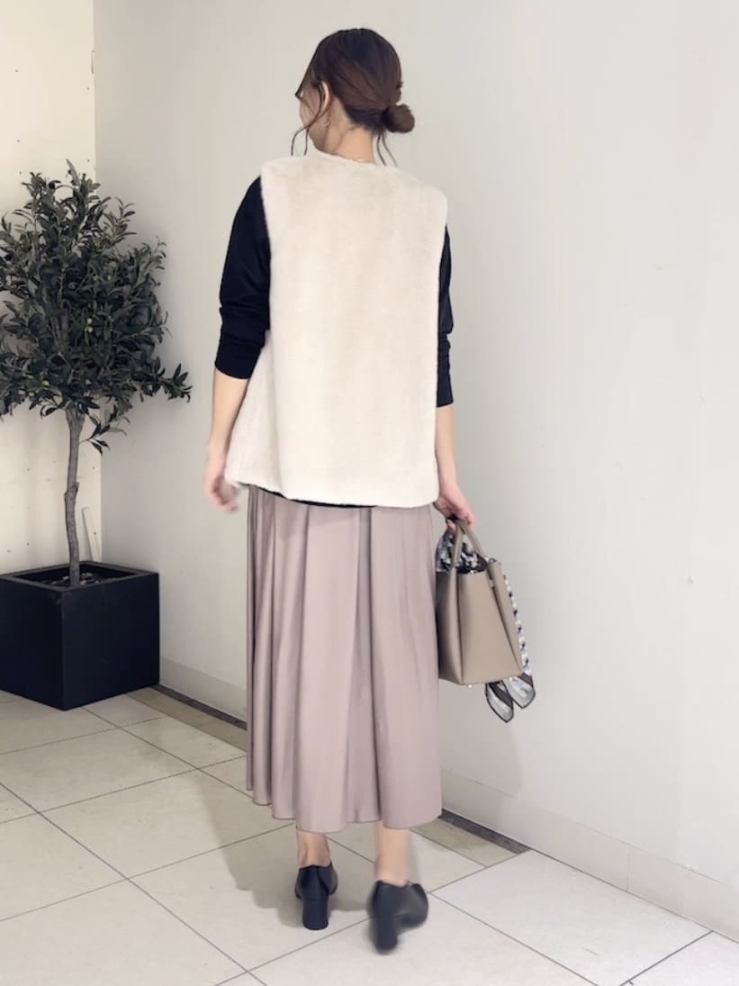 shioriさんの「INDIVI｜ミンク調フェイクファージレ」を使ったコーディネート
