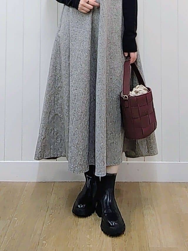 itoさんの「Dessin｜【洗える】Vネックジャンパースカート」を使ったコーディネート