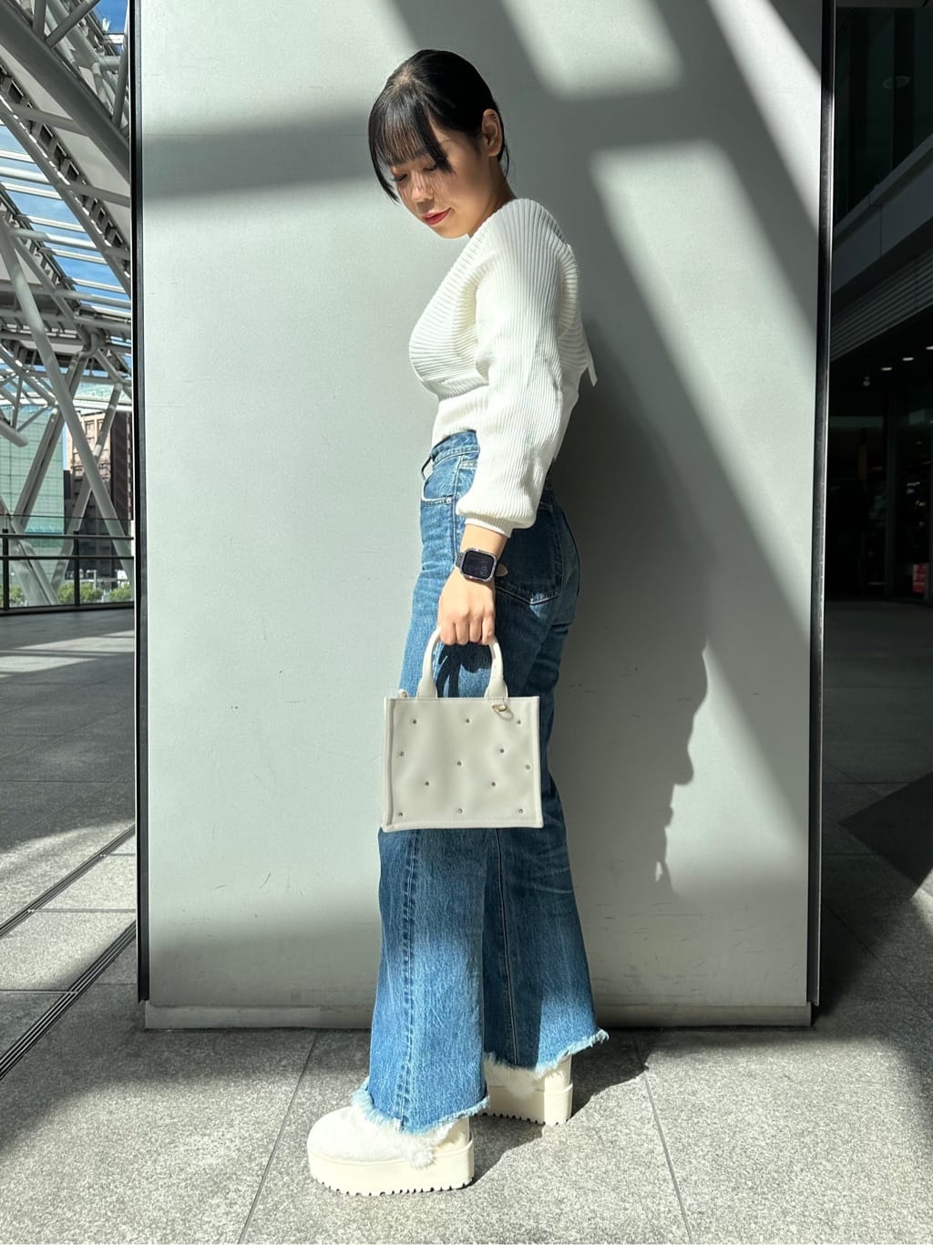 あずみさんの「ESPERANZA｜厚底2WAYフェイクムートンサボ」を使ったコーディネート