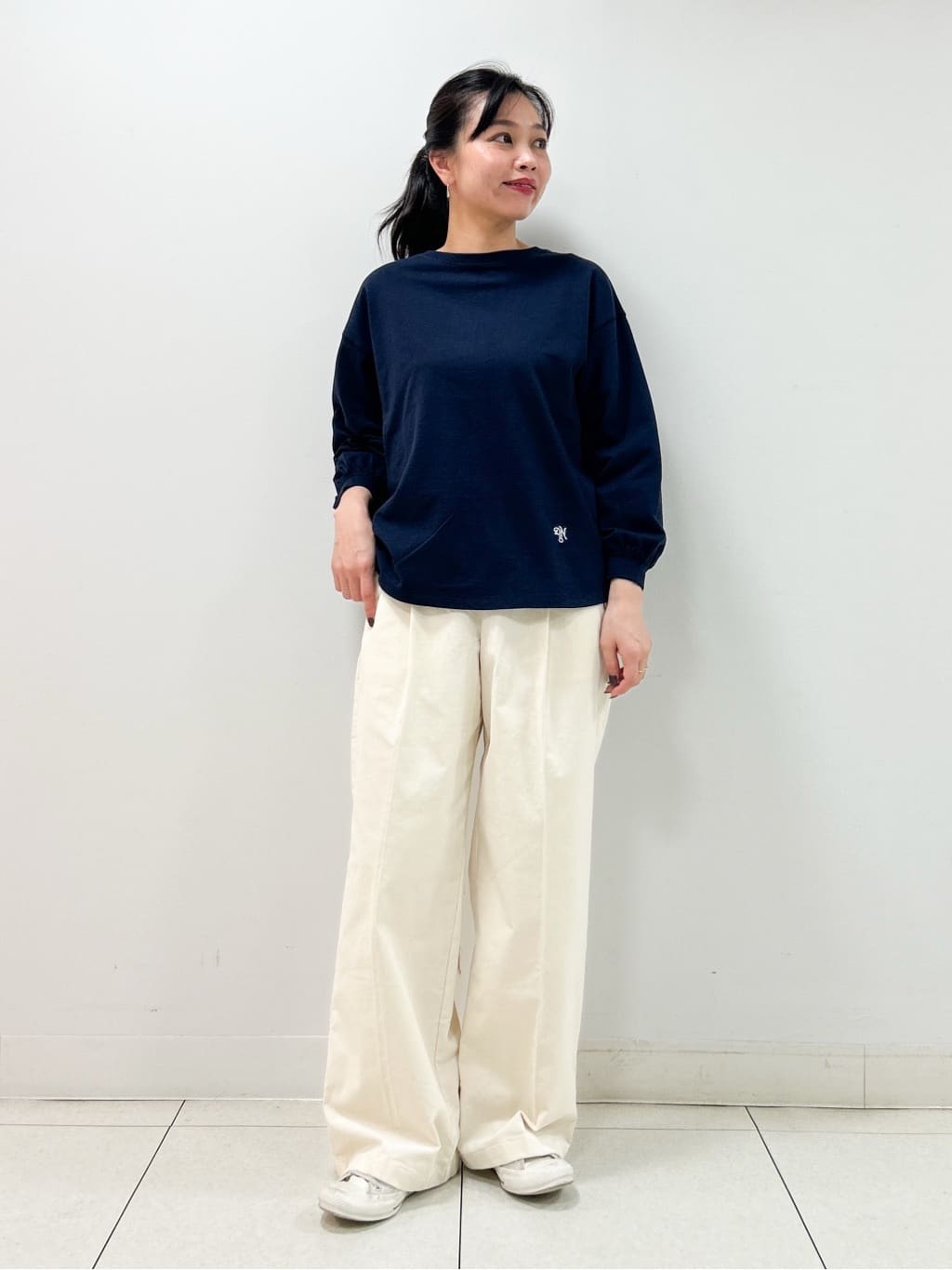 Kaiさんの「Dessin｜【360度可愛い・洗える】バックヘンリーカットソー」を使ったコーディネート