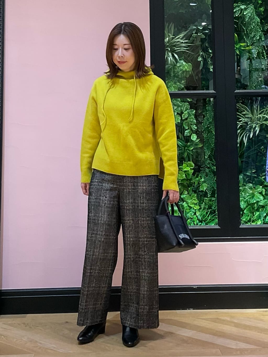 maruさんの「DRESSTERIOR｜カシミヤブレンドフードニット」を使ったコーディネート