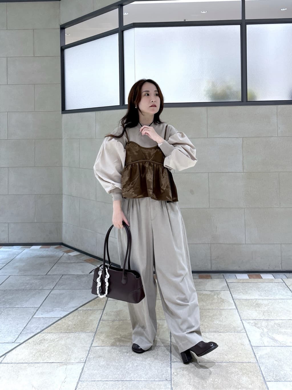 よねさんの「INDIVI｜【再入荷】ファブリックフォルムスリーブニット」を使ったコーディネート