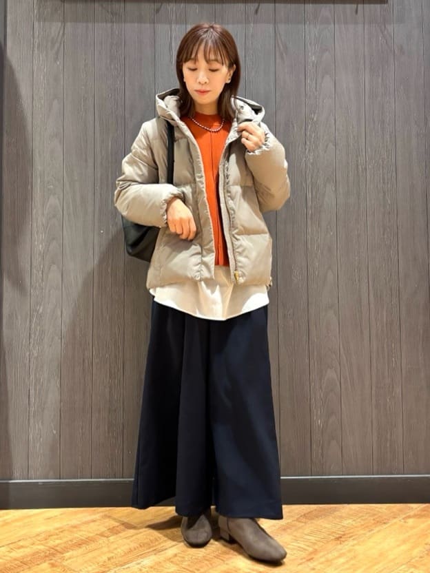 meiさんの「SHOO･LA･RUE｜【撥水/洗える】ショートフーディーダウン」を使ったコーディネート