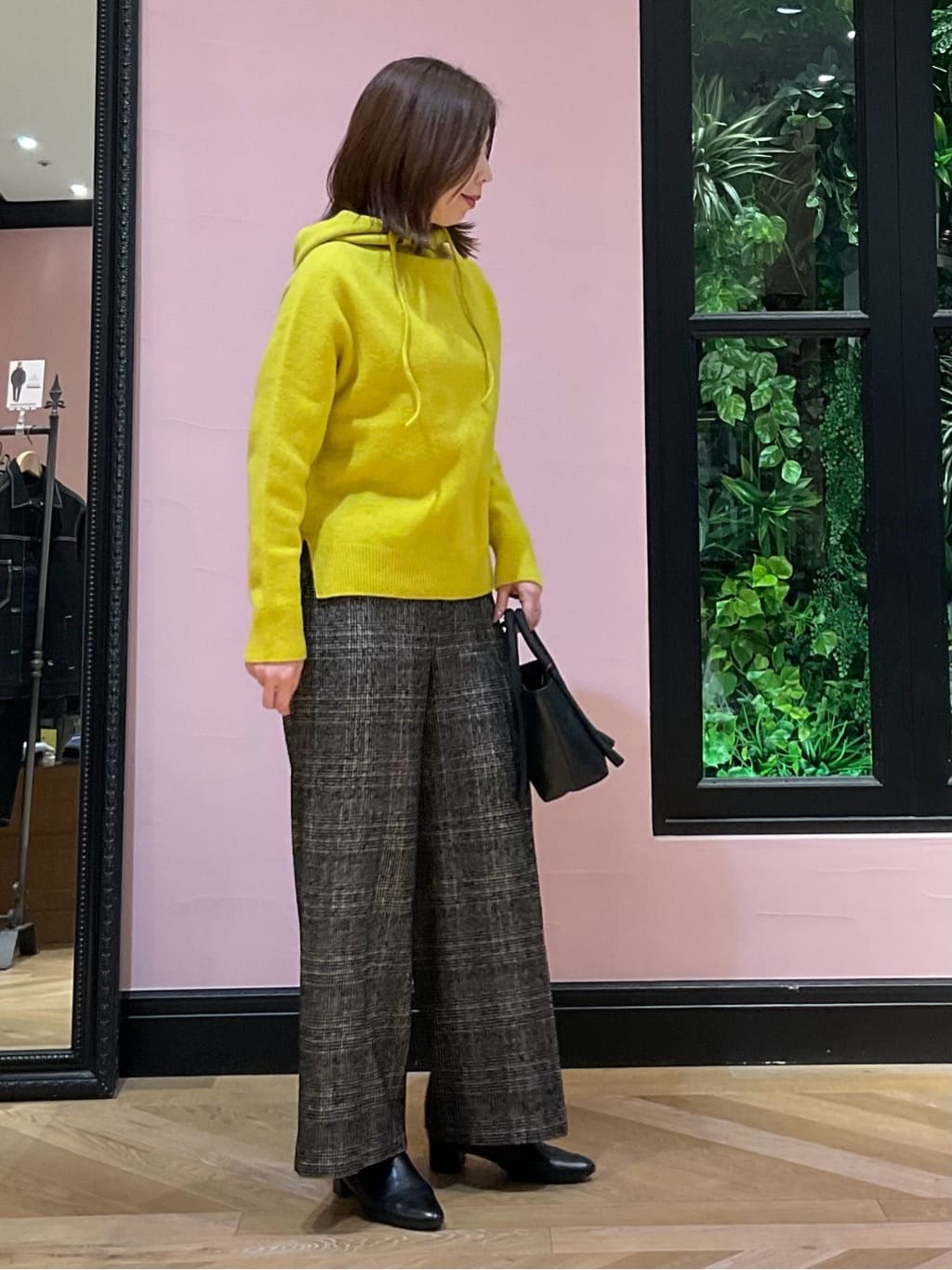 maruさんの「DRESSTERIOR｜カシミヤブレンドフードニット」を使ったコーディネート