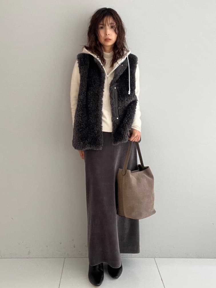 misaさんの「DRESSTERIOR｜◆Dhyana．（ディアナドット）&times;金子綾 ロングブーツ」を使ったコーディネート