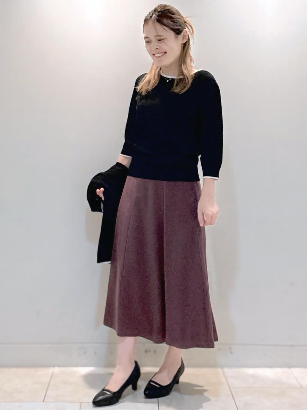 S&auml;K&iuml;さんの「Reflect｜【秋映え／単品使い◎／すっきり見え】ブローチ付きニットアンサンブル」を使ったコーディネート