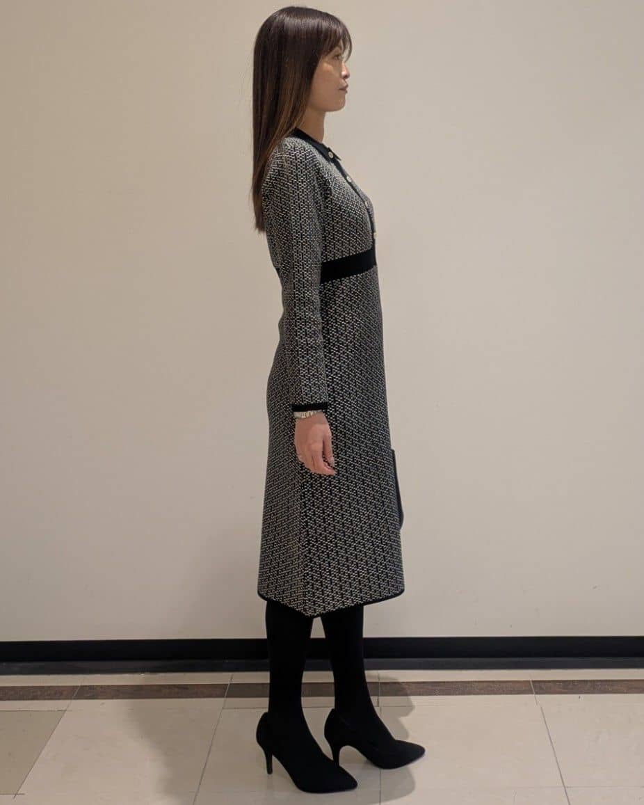 mikiさんの「COUP DE CHANCE｜【手洗い可】衿付きニットジャカード編みワンピース」を使ったコーディネート