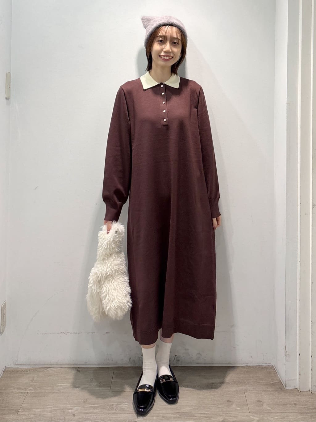 ぶまりんさんの「OPAQUE.CLIP｜配色ポロ衿ニットワンピース【洗濯機OK】」を使ったコーディネート