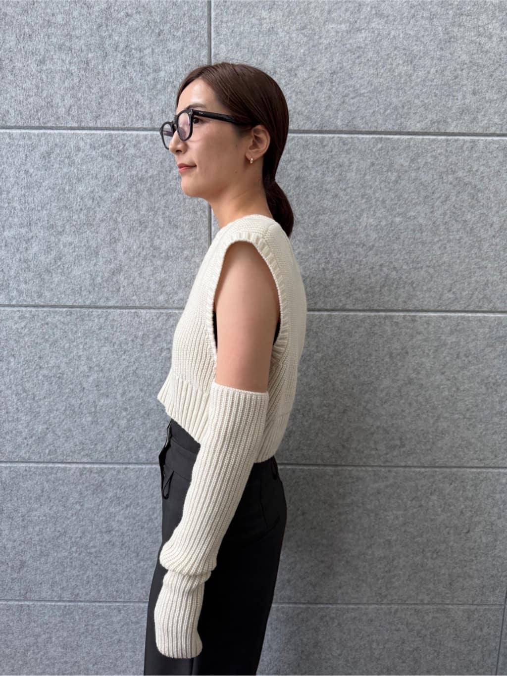 uchi__yamaさんの「CODE A｜dual form vest knit」を使ったコーディネート