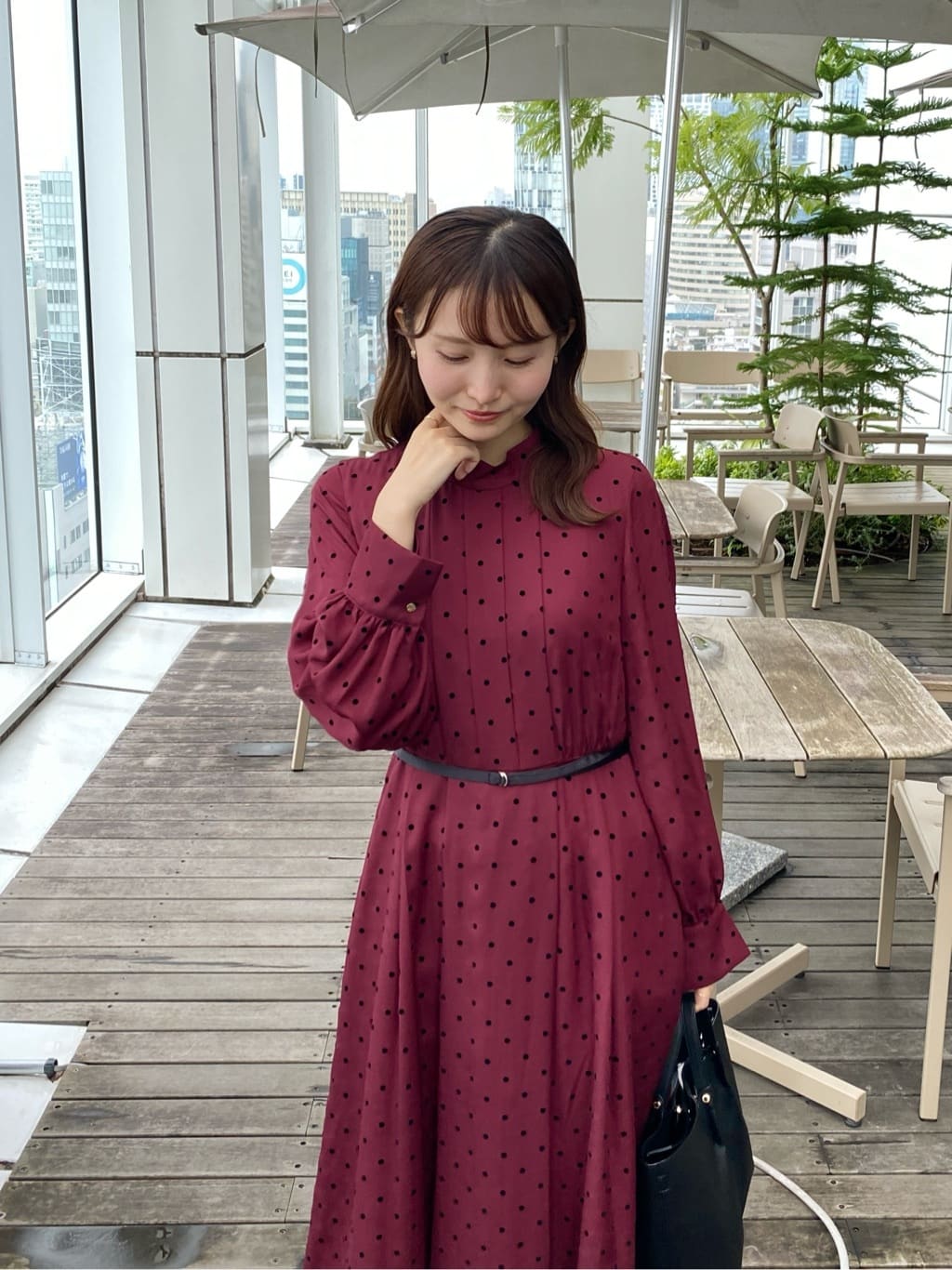 みさかさんの「index｜ドットデザインタックワンピース【洗濯機OK／イージーアイロン】」を使ったコーディネート