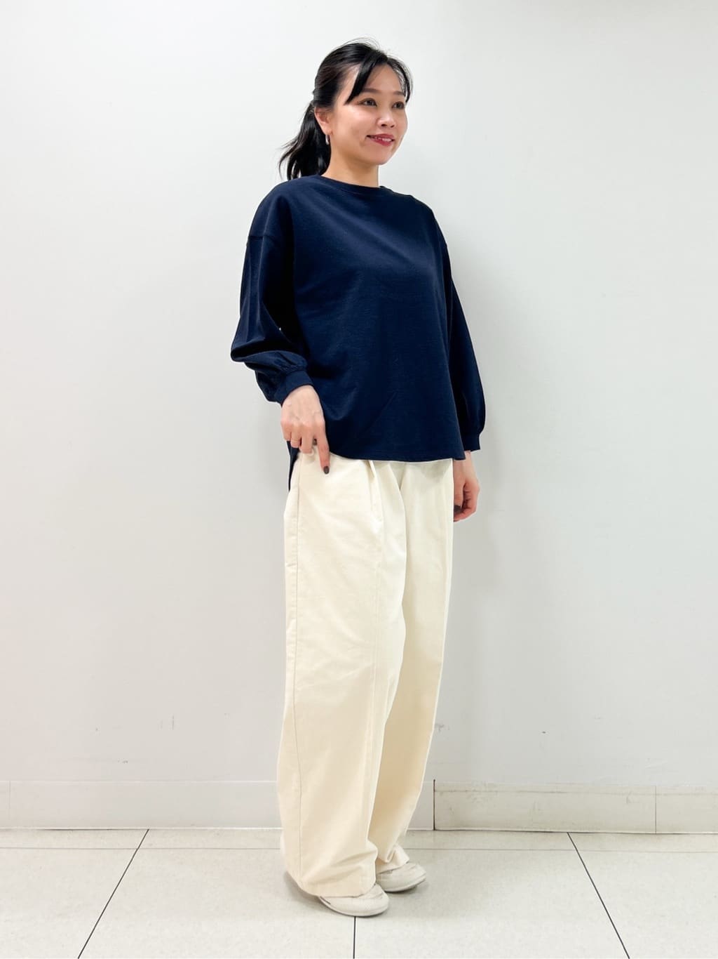 Kaiさんの「Dessin｜【360度可愛い・洗える】バックヘンリーカットソー」を使ったコーディネート