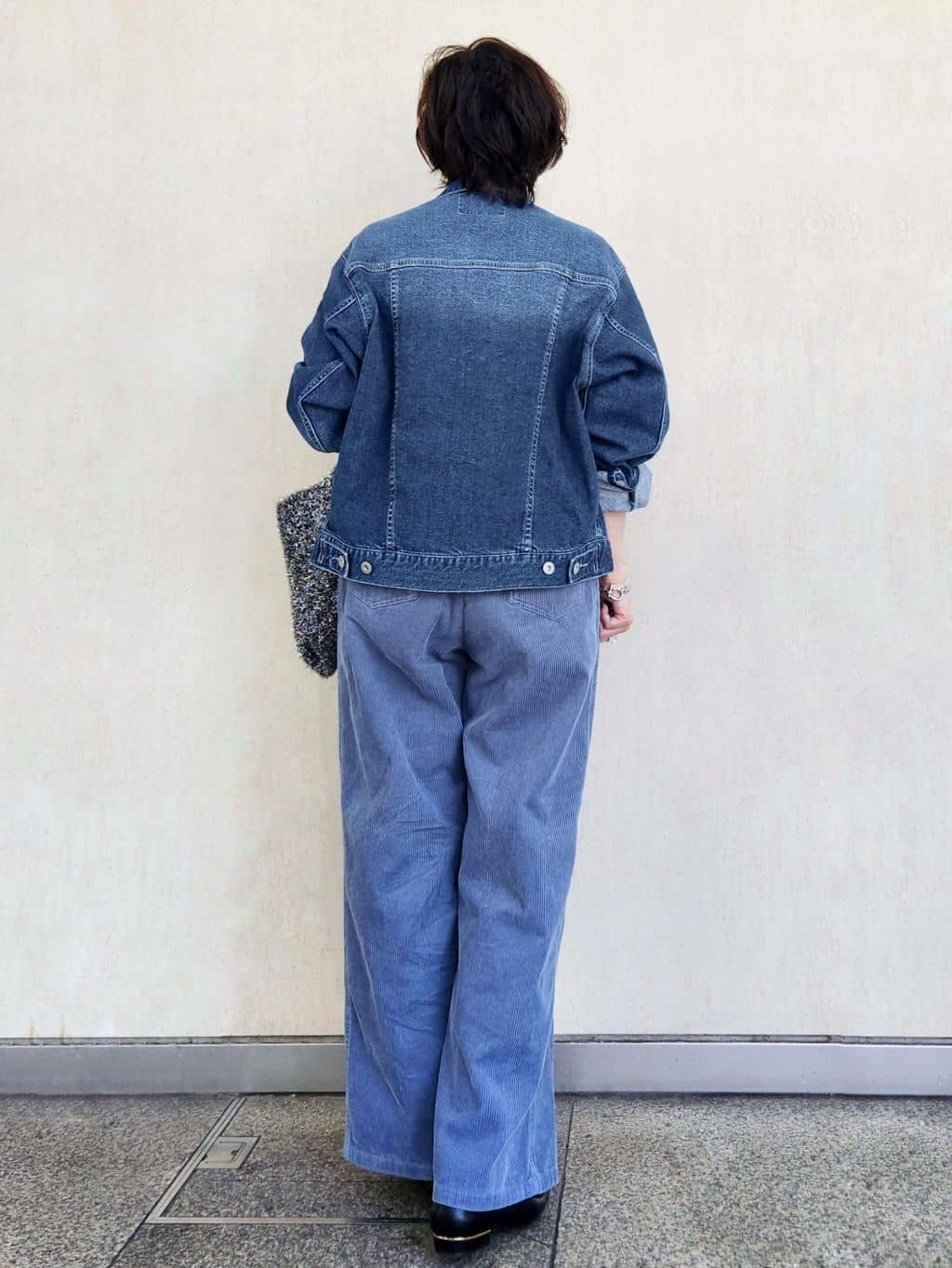milkyさんの「OPAQUE.CLIP｜ロングロゴTシャツ【洗濯機OK】」を使ったコーディネート