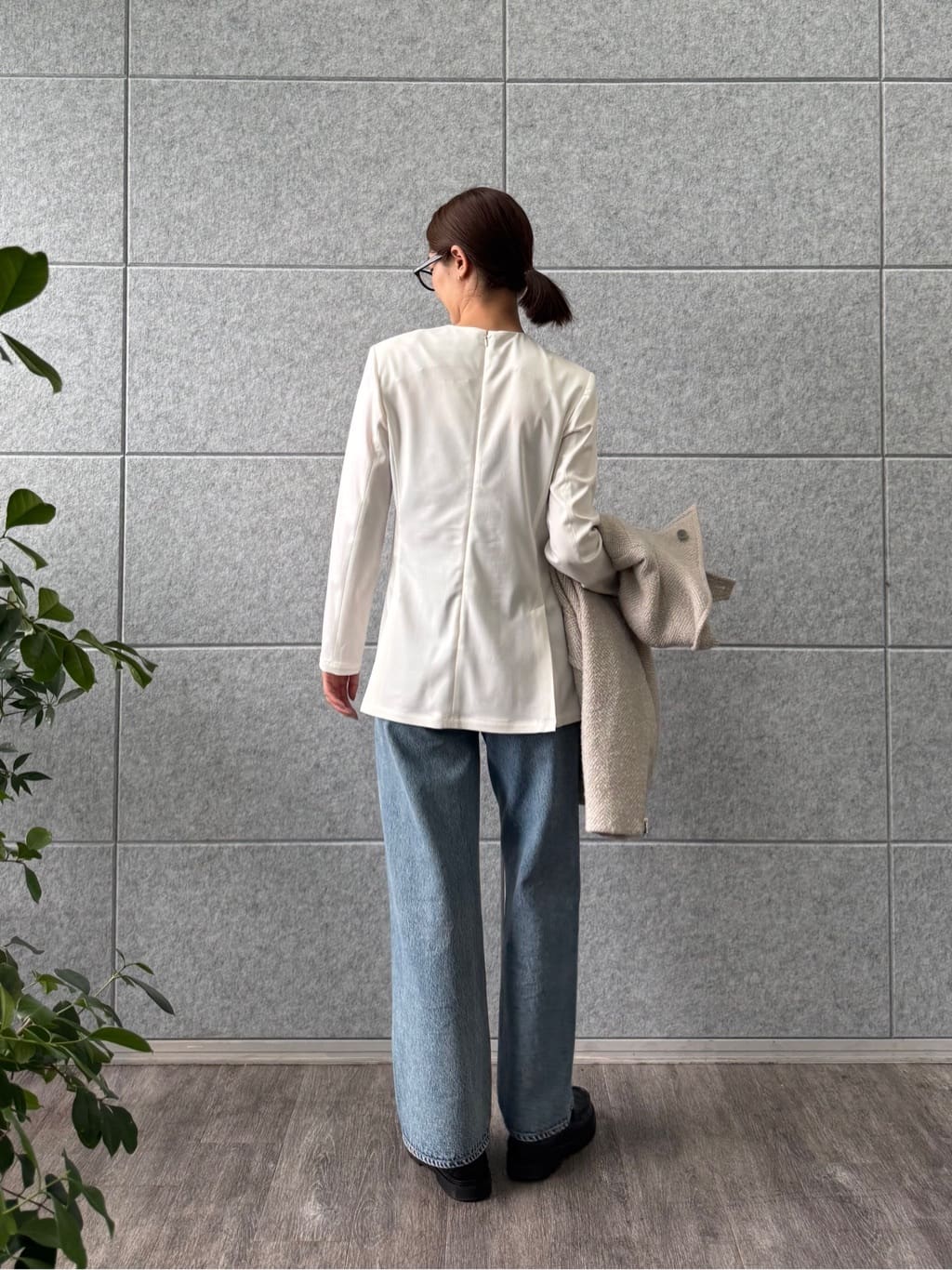 uchi__yamaさんの「CODE A｜oversized tweed blouson」を使ったコーディネート