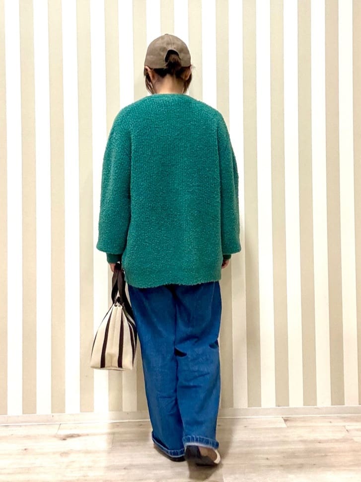 pieceさんの「SHOO･LA･RUE｜【洗濯機可/S-LL】周りと差がつく チェーンステッチロゴロンT」を使ったコーディネート