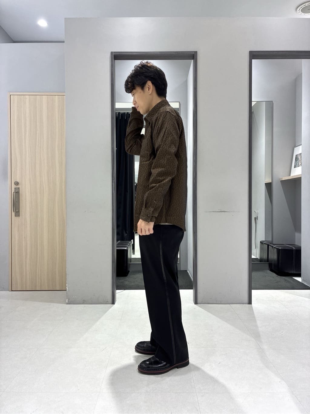 わいずみさんの「TAKEO KIKUCHI｜【Made in JAPAN】播州織 ドビー千鳥シャツ」を使ったコーディネート