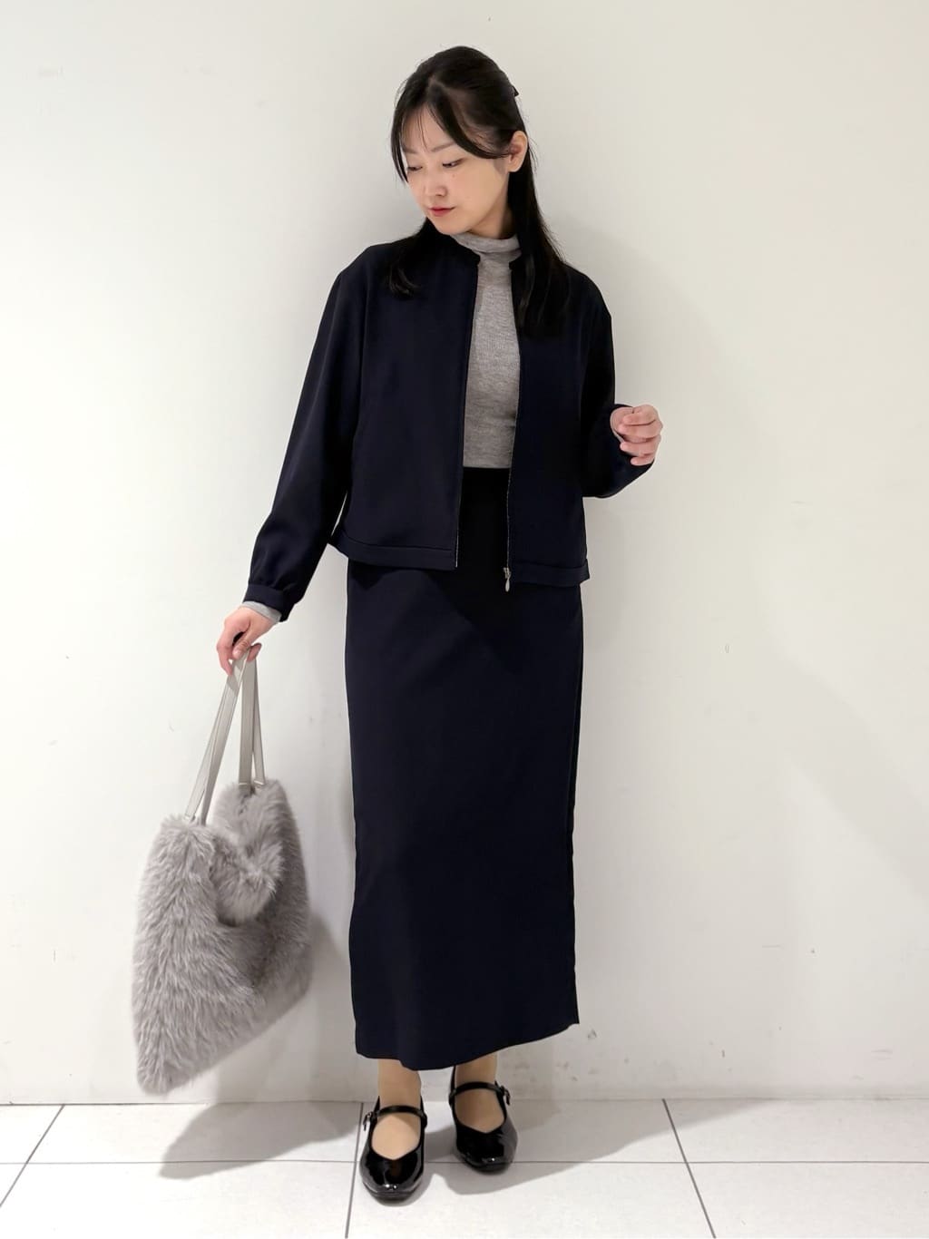 momokoさんの「INDIVI｜【洗える／薄手／ラメ】シアーラメニット」を使ったコーディネート