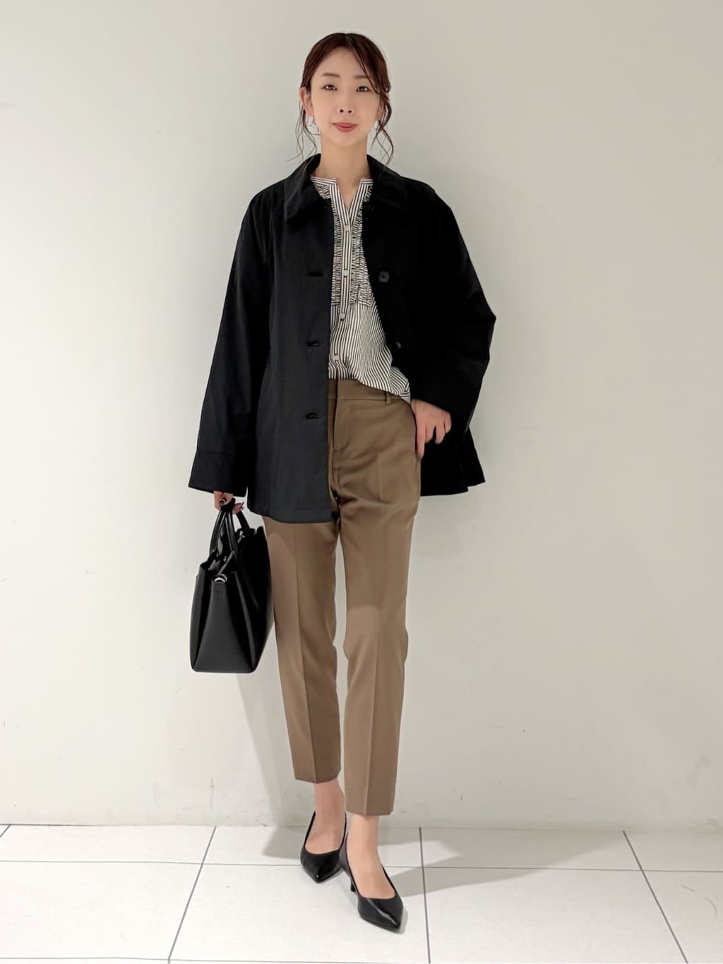 shioriさんの「INDIVI｜【洗える】胸元タックフリル長袖ブラウス」を使ったコーディネート