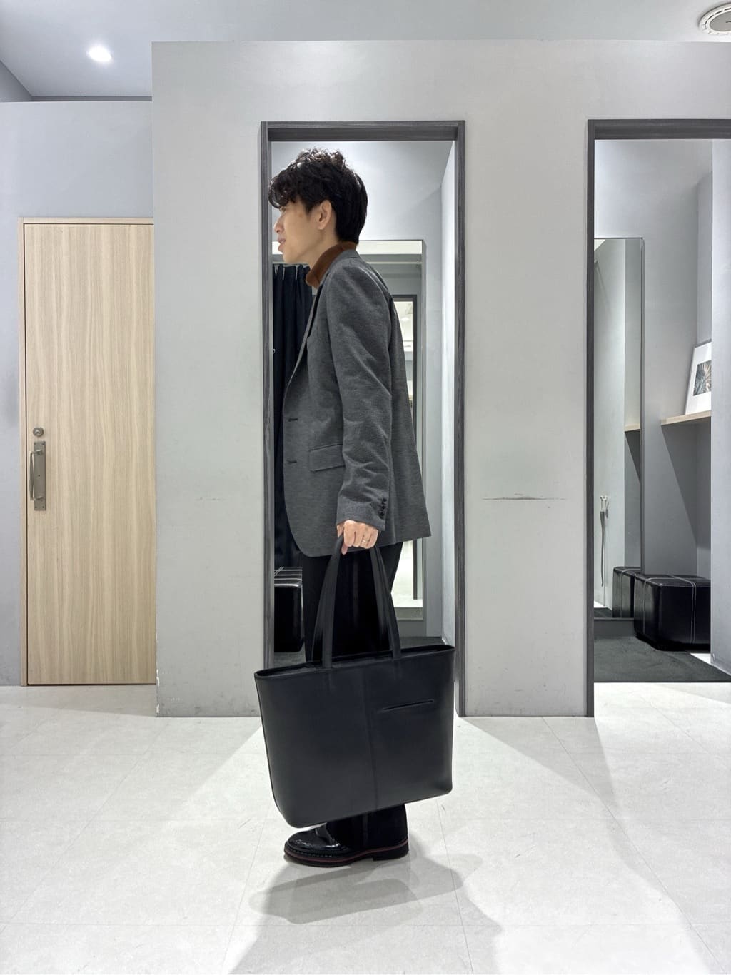 わいずみさんの「TAKEO KIKUCHI｜アンチピリング タートルネック ニット」を使ったコーディネート