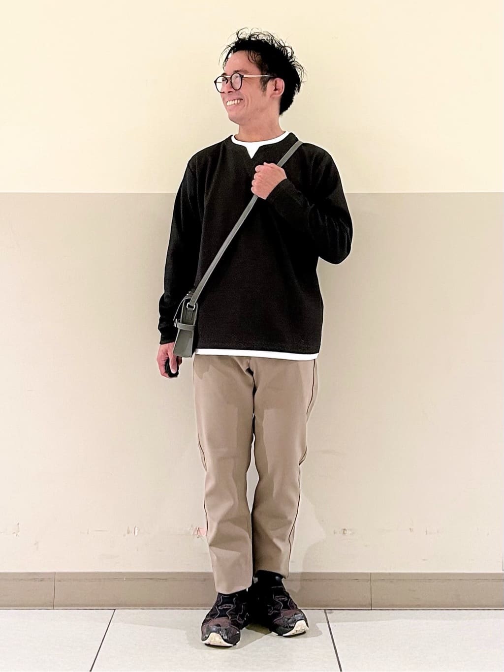 KENJI Iさんの「THE SHOP TK｜累計売上15万本突破！！360&deg;ストレッチ スマートムーブイージーパンツ 【洗濯機OK/ウエストゴム」を使ったコーディネート
