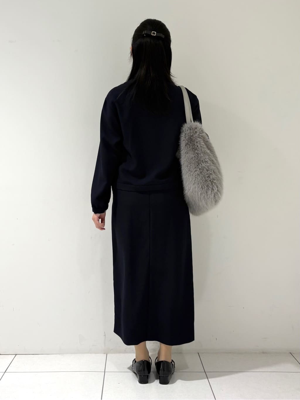 momokoさんの「INDIVI｜【洗える／薄手／ラメ】シアーラメニット」を使ったコーディネート