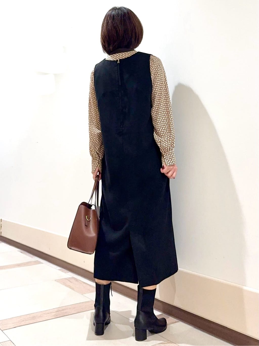 kaeさんの「Reflect｜【レイヤードに◎】ボウタイプリントブラウス」を使ったコーディネート