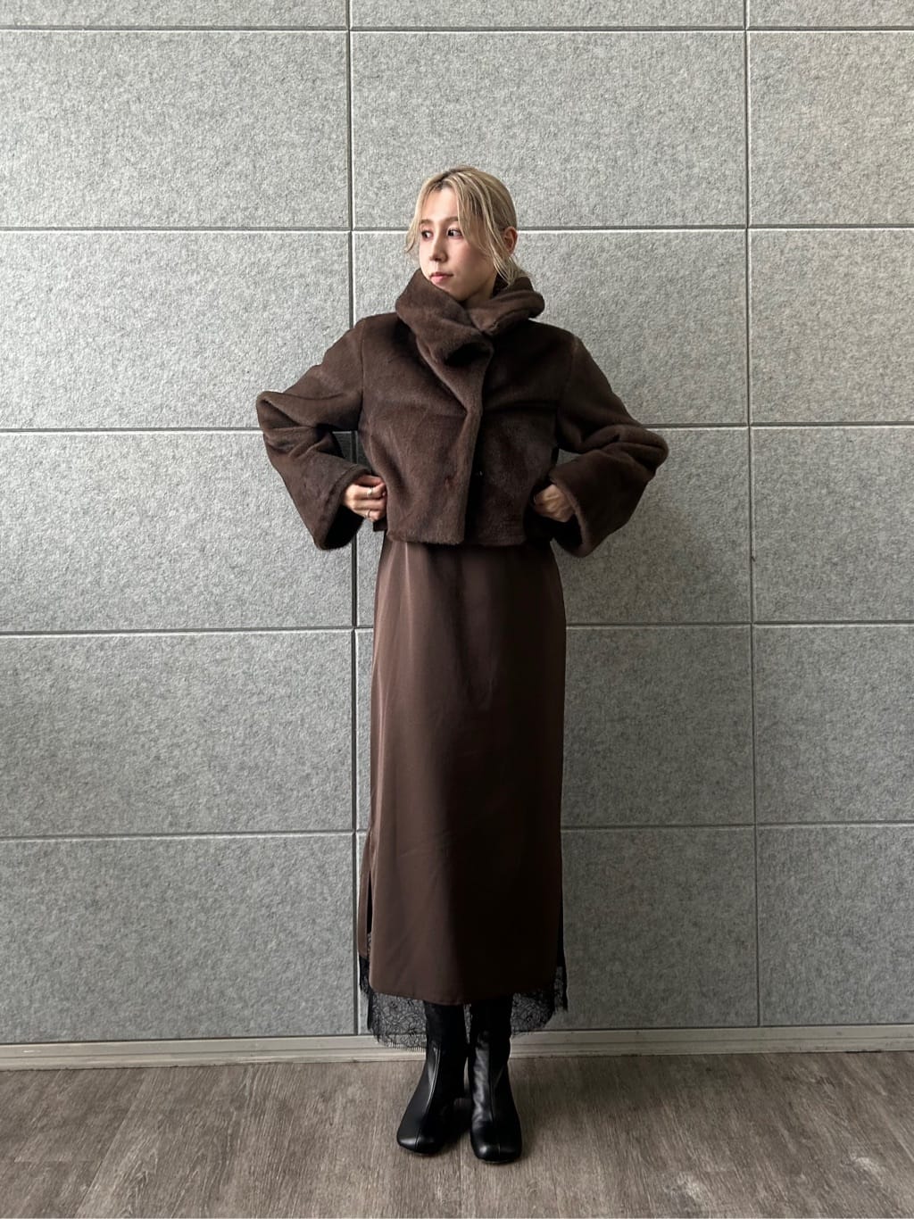 honoka Aさんの「CODE A｜faux mink short jacket」を使ったコーディネート