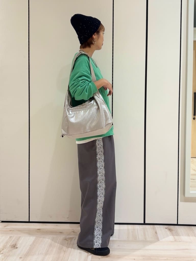 ｓａｔｏｍｉさんの「SHOO･LA･RUE｜ベーシックスニーカー」を使ったコーディネート