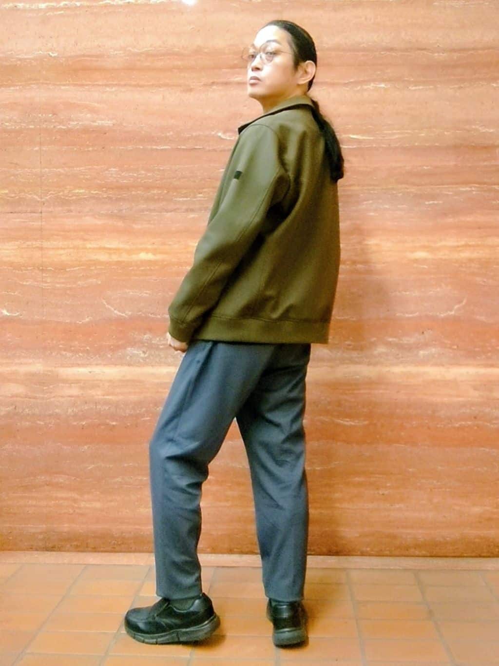 かしげるさんの「TAKEO KIKUCHI｜【JUST ONE LAYER】ダウンファブリック ジップアップ リブ ブルゾン」を使ったコーディネート