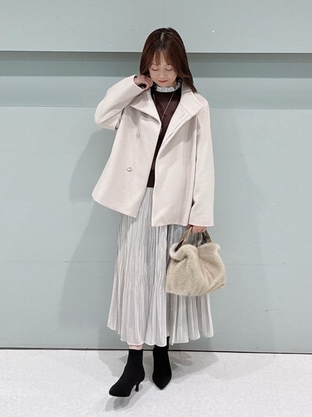 makiさんの「UNTITLED｜【着回しが効く／オンオフアウター】ウールショートコート」を使ったコーディネート