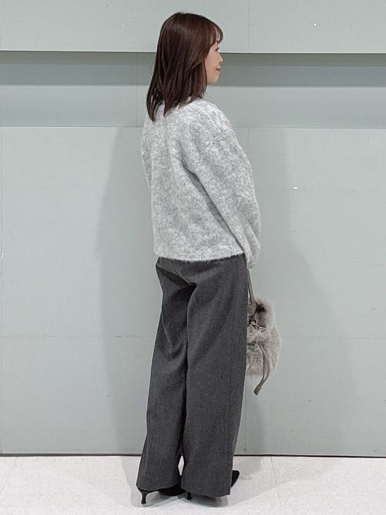 makiさんの「UNTITLED｜【ジャケット風/メタルボタン】アルパカ混シャギーカーディガン」を使ったコーディネート