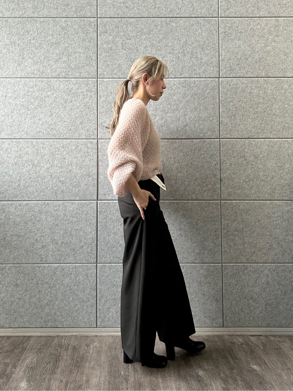 honoka Aさんの「CODE A｜2way sheer mohair pullover」を使ったコーディネート