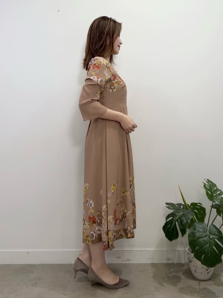 Suma Una本部スタッフさんの「SunaUna｜【COLLECTION LINE】パール調カーデ」を使ったコーディネート