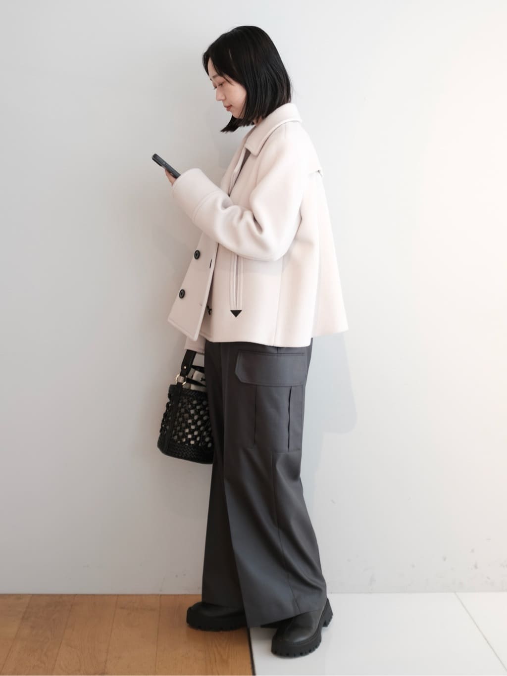 Kishimotoさんの「DRESSTERIOR｜◆Dhyana．（ディアナドット） バックファスナー チェルシーブーツ」を使ったコーディネート