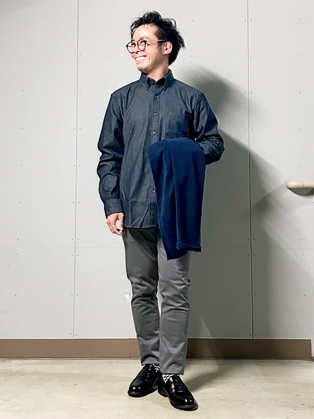 KENJI Iさんの「THE SHOP TK｜【セットでお買い得！】モールニットカーディガン＋長袖Tシャツ　洗濯機OK/吸水速乾・毛玉になりにくい」を使ったコーディネート
